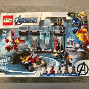 Lego Avengers Iron Man Armory Set with Red and Black NIB 76167